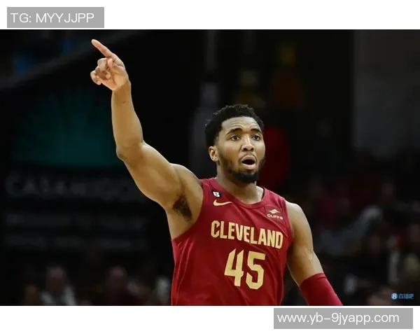 米切尔半场三分火力全开5投5中轻松拿下15分助球队争胜 米切尔半场三分火力全开5投5中轻松拿下15分助球队争胜